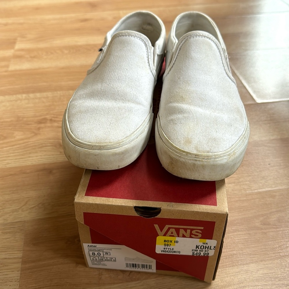 Vans Asher Canvas Slip On Skate Shoe Sneaker True White 8 in Box